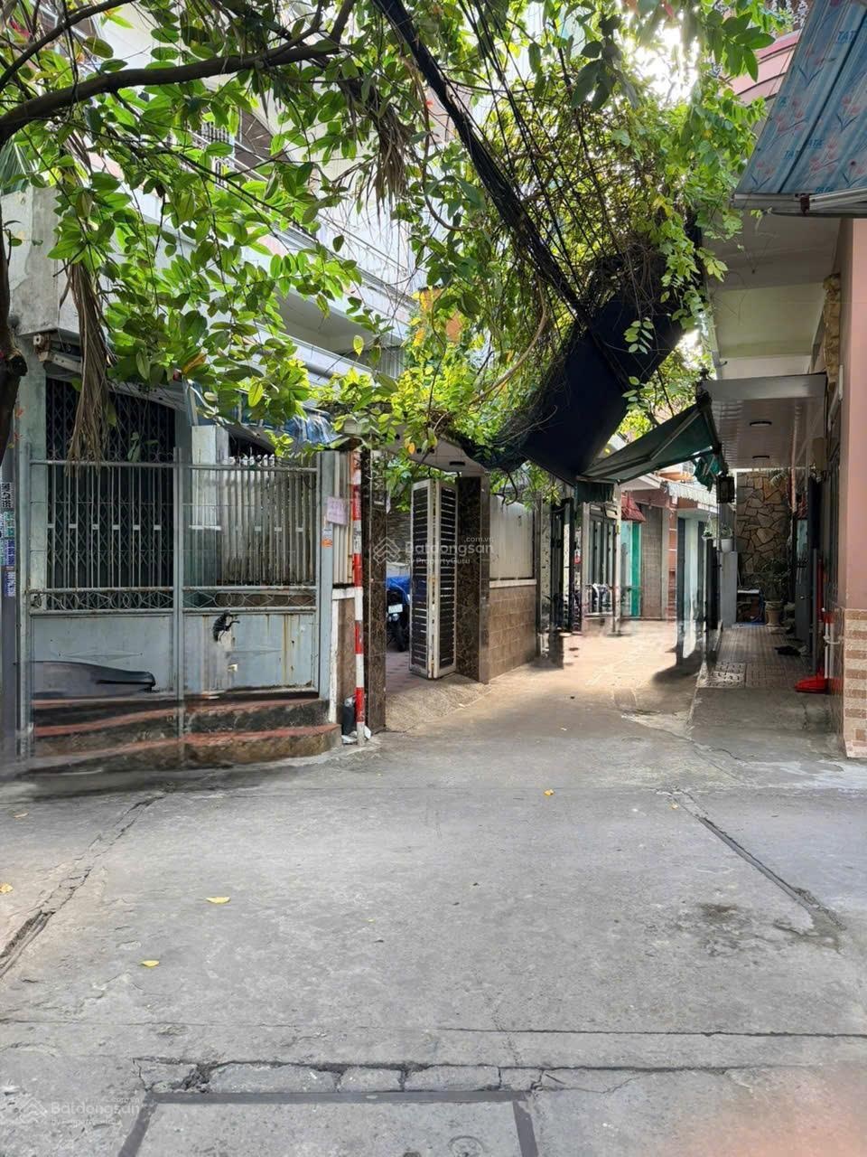 Lô góc kiệt ô tô ngã 4 Đinh Tiên Hoàng, ngang 8m gần biển Nguyễn Tất Thành