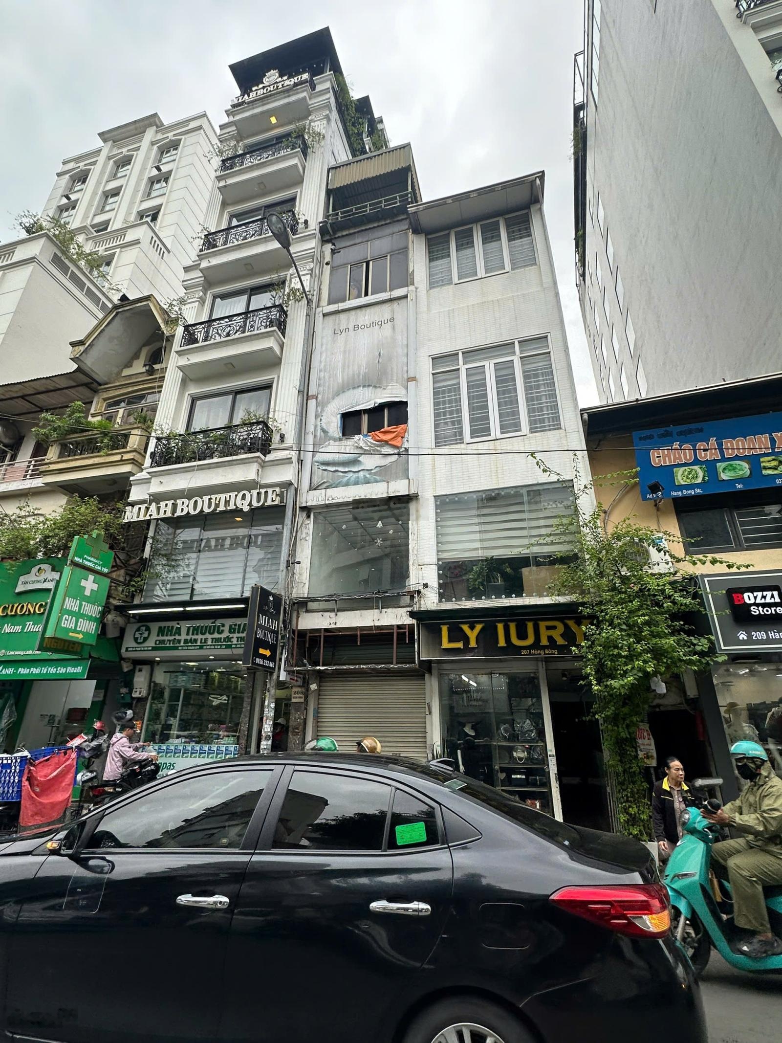 LinhHK cho thuê nhà phố diện tích sử dụng 655m² 5 tầng, vỉa hè rộng