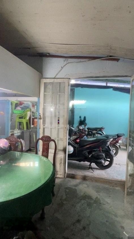 Ngang 8M dài 16M,HẺM XE HƠI,bán nhà cấp 4,chỉ 8.5 tỷ.Ngã tư Phú Thuận-Huỳnh Tấn Phát Quận 7