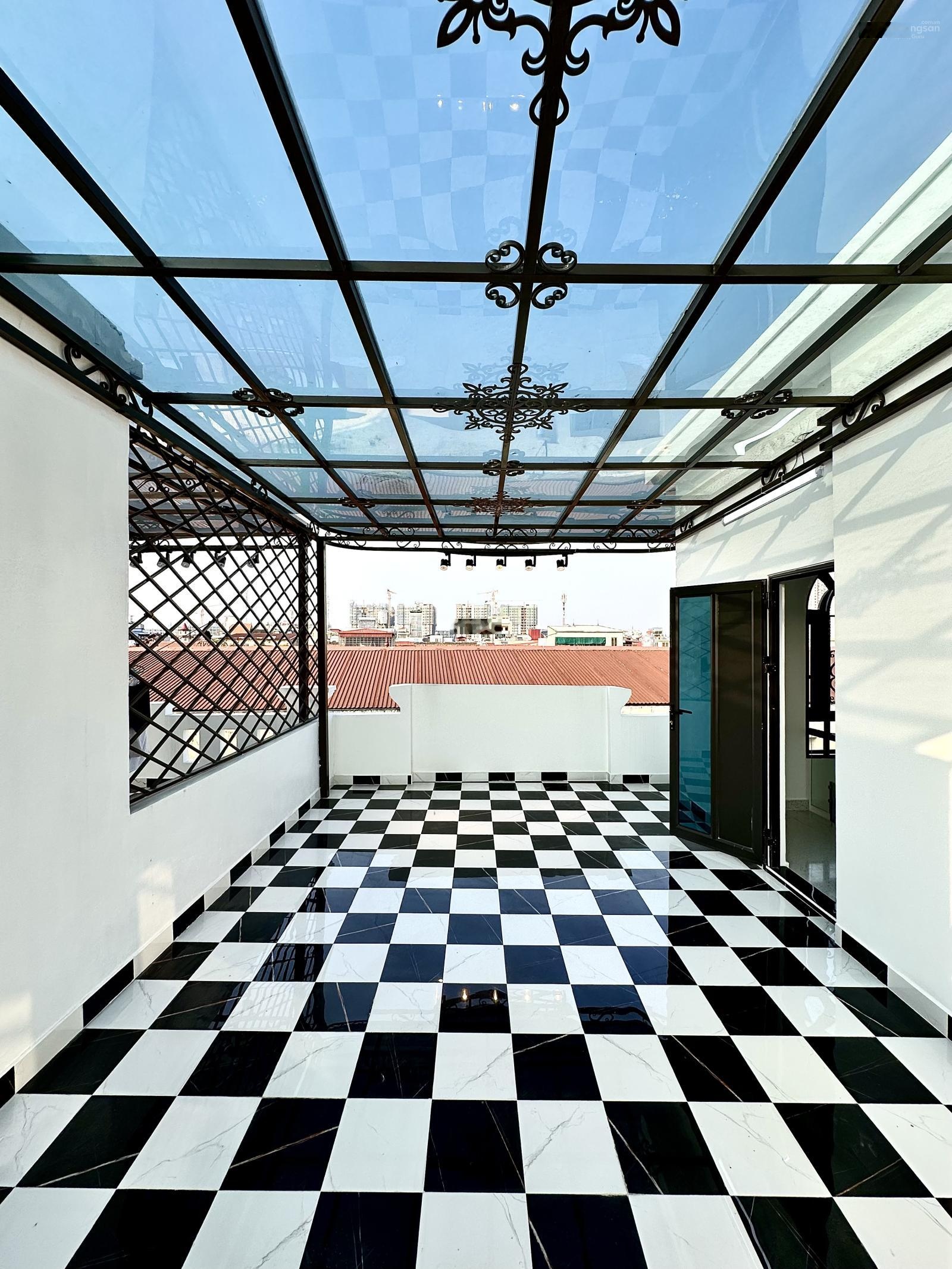 Nhà đẹp 4 tầng full nội thất đường Đà Nẵng - Gần Coop Mart