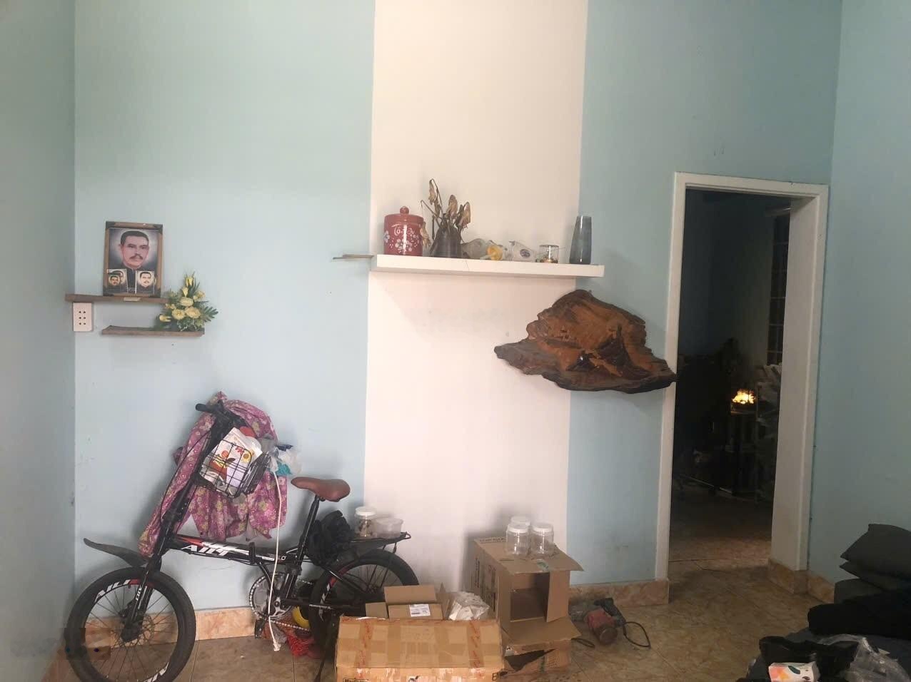 Nhà mặt xe tải đường 17 bình trưng đông nở hậu giá 6.3 tỷ