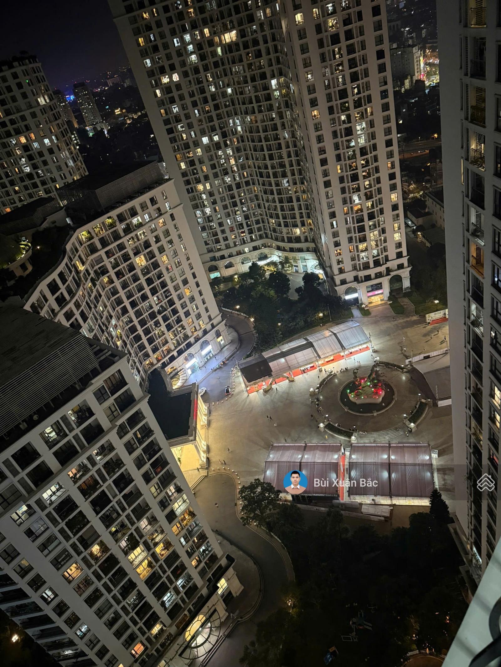 Chính chủ bán CHCC cao cấp Royal City - Giá 13,35 tỷ - DT 103,6m2, 3PN, 2WC - Sổ đỏ sẵn giao dịch