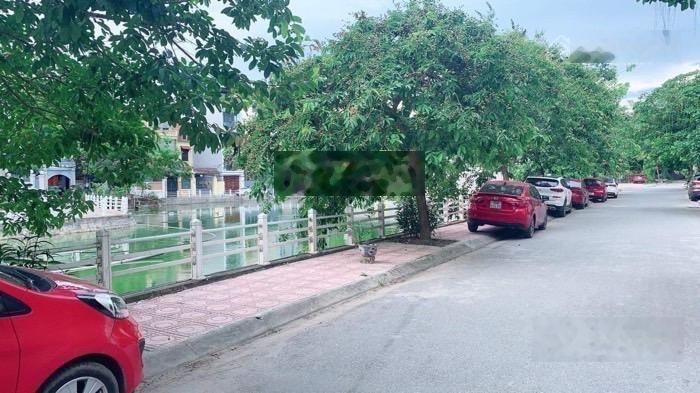 Cần bán đất đấu giá khu Đền Lừ Tân Mai Hoàng Mai 100m2, MT 8m