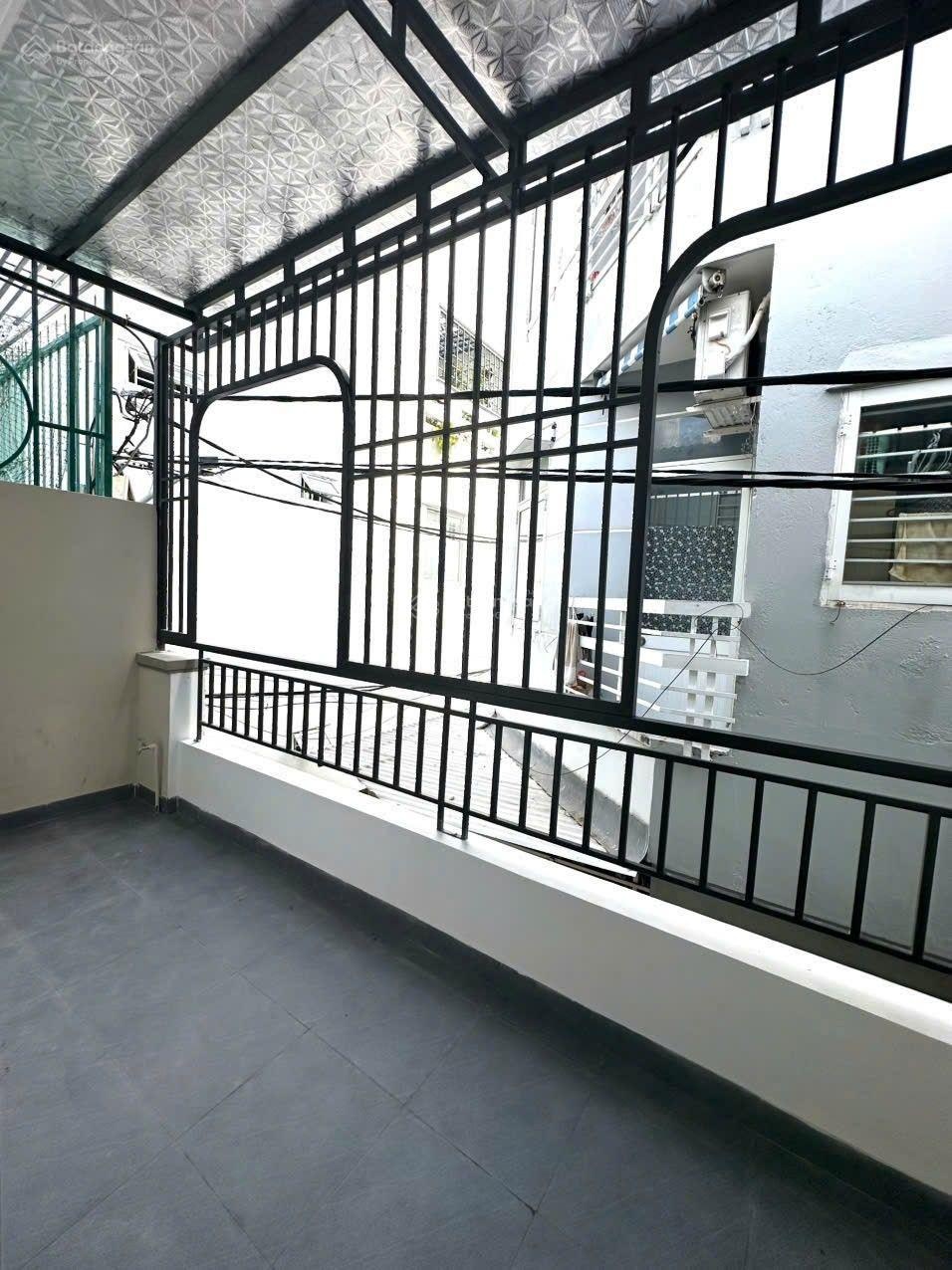 Chủ cần thu hồi vốn - bán nhà 2 tầng hẻm Tố Hữu - Phước Hải - Nha Trang. Giá 2,98tỷ