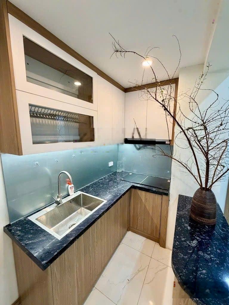 Nhỉnh 3 tỷ - hộ khẩu Hoàn Kiếm - 55m2 - sổ đỏ riêng