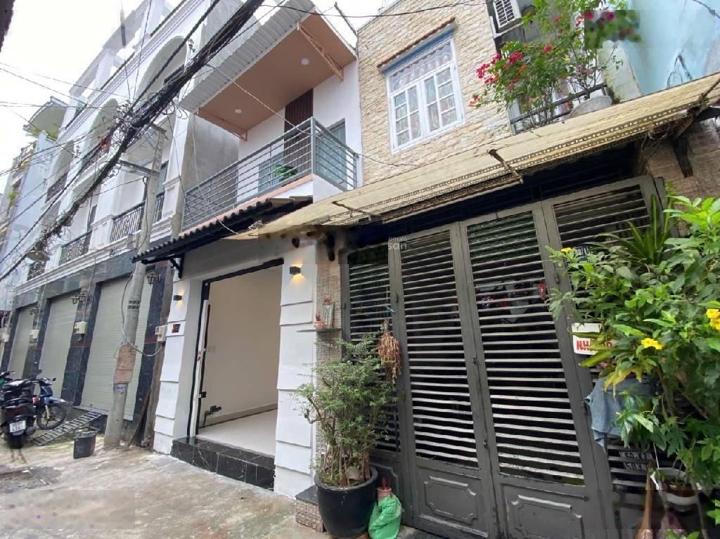 Quận 6, bán nhà Bình Tiên, P7, 2 mặt hẻm, sổ đủ 2 tầng, nở hậu, gần chợ Bình Tiên