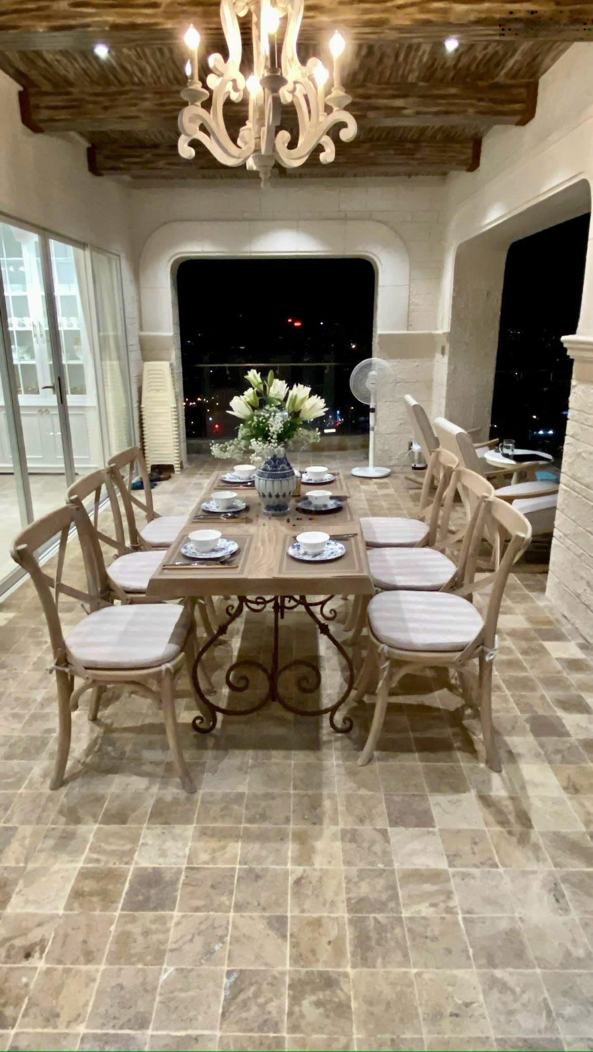 Bán căn hộ tại D'. Le Roi Soleil, giá nhỉnh 15 tỷ, DT 82 m2, full đồ, sẵn sổ