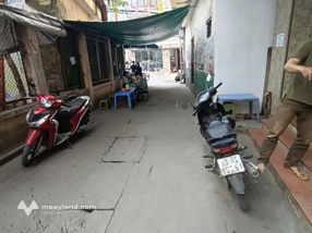 Cho thuê tần 1, 50m ngõ kinh doanh. oto 7 chỗ chạy qua