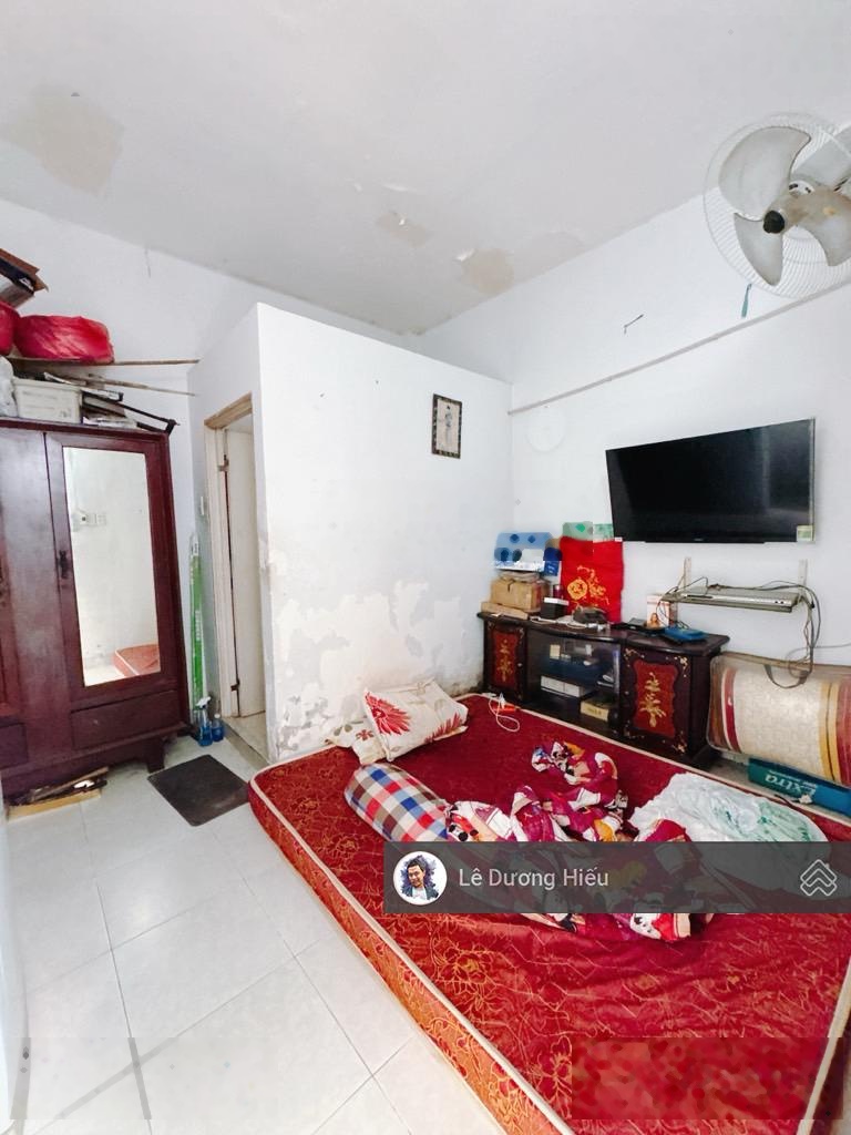 (Full video) Nhà đẹp 3 tầng Hoàng Diệu. Hẻm 3m. 40m2, 3.7mx13m. Sát Quận 1. Vài bước đến Quận 1