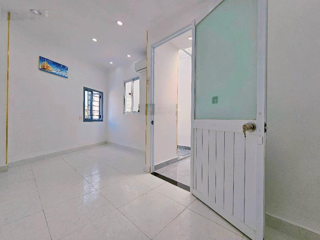 Nhà đẹp hiệp bình chánh hxh gần gigamall 60m2 nở hậu - hoàn