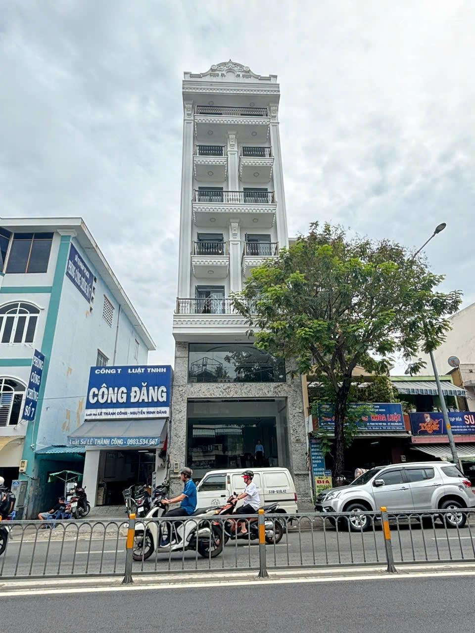 Bán góc 2 mặt tiền trường chinh, quận tân bình - dt 6x28m - hầm 7 tầng - 220tr/th - giá 50tỷ