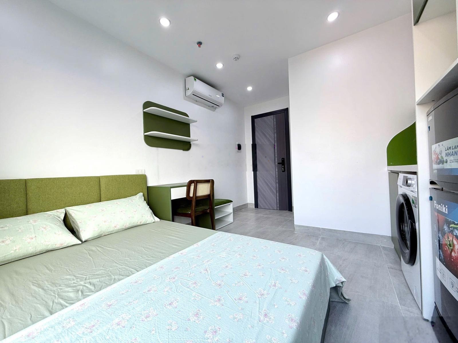 Cho thuê gấp!!! phòng studio cực đẹp ngay sát công viên yên sở, có máy giặt riêng ban công thoáng