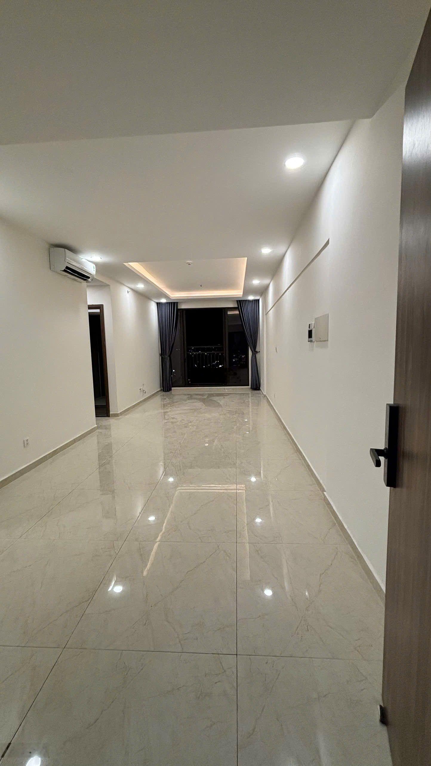 Cho thuê căn hộ 2pn - mặt tiền đường phạm văn đồng, thủ đức