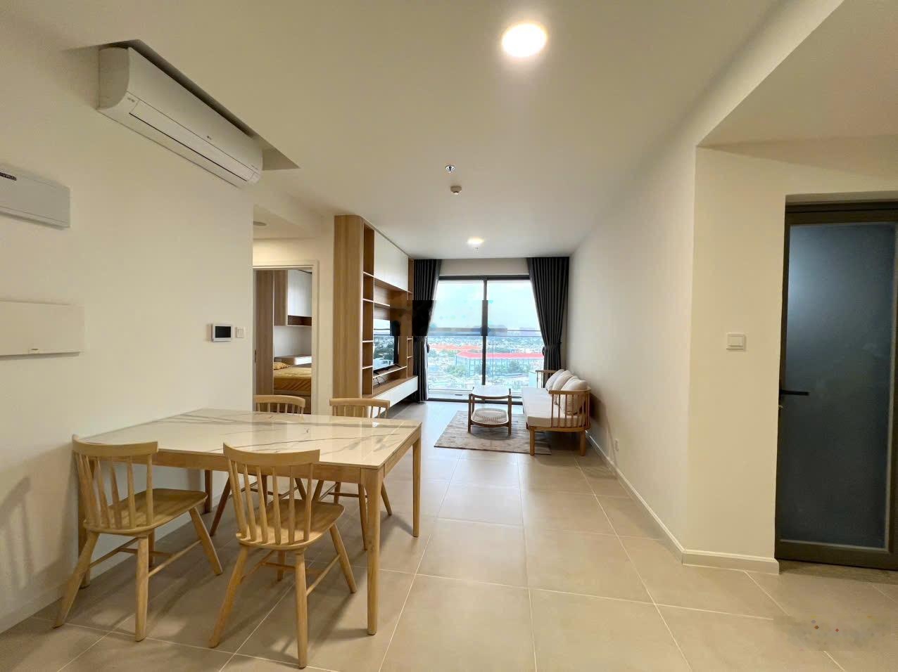 Cho thuê căn hộ chung cư 2pn 2wc urban green giáp bình thạnh đối diện vạn phúc city