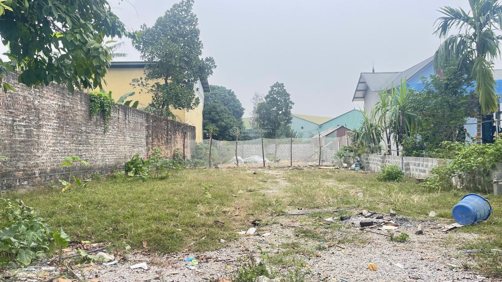 Chủ đang cần tiền bán gấp lô đất vị trí vàng, nằm giữa hai khu công nghiệp