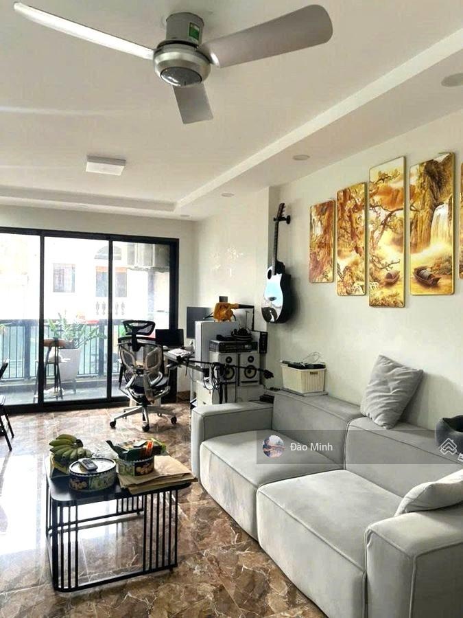 (007) phân lô quận cầu giấy - ôtô vòng quanh - 6 tầng - thoáng sáng - khu yên tĩnh -ở sướng