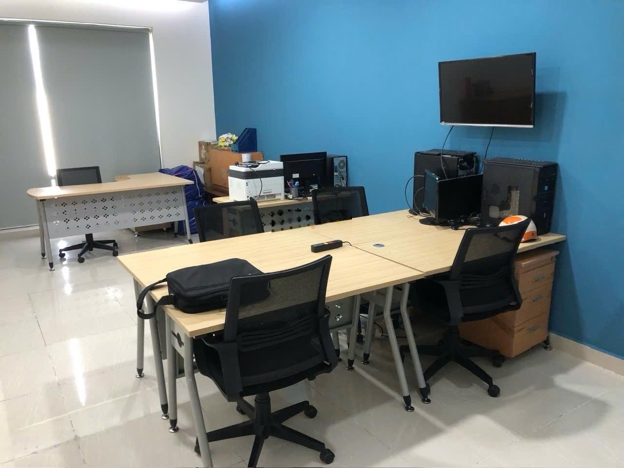 Cho thuê văn phòng Goldenking , 35 m2 giá 11 triệu Phú Mỹ Hưng Quận 7