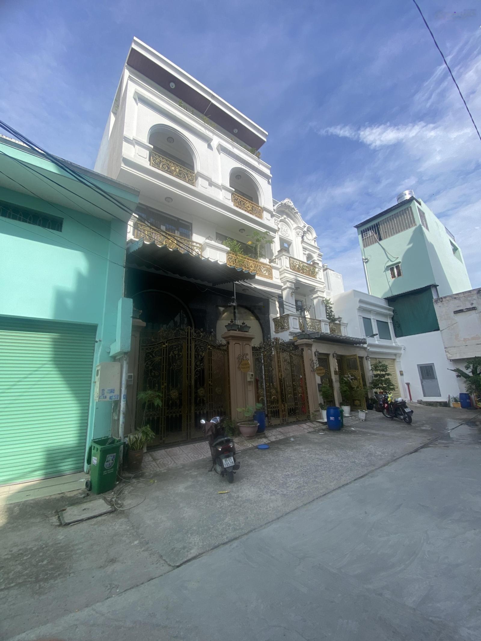 Biệt thự - 4 tầng - 20PN - thu nhập ổn định - DT 360m2 - ngay Phan Anh - đường xe tải vào