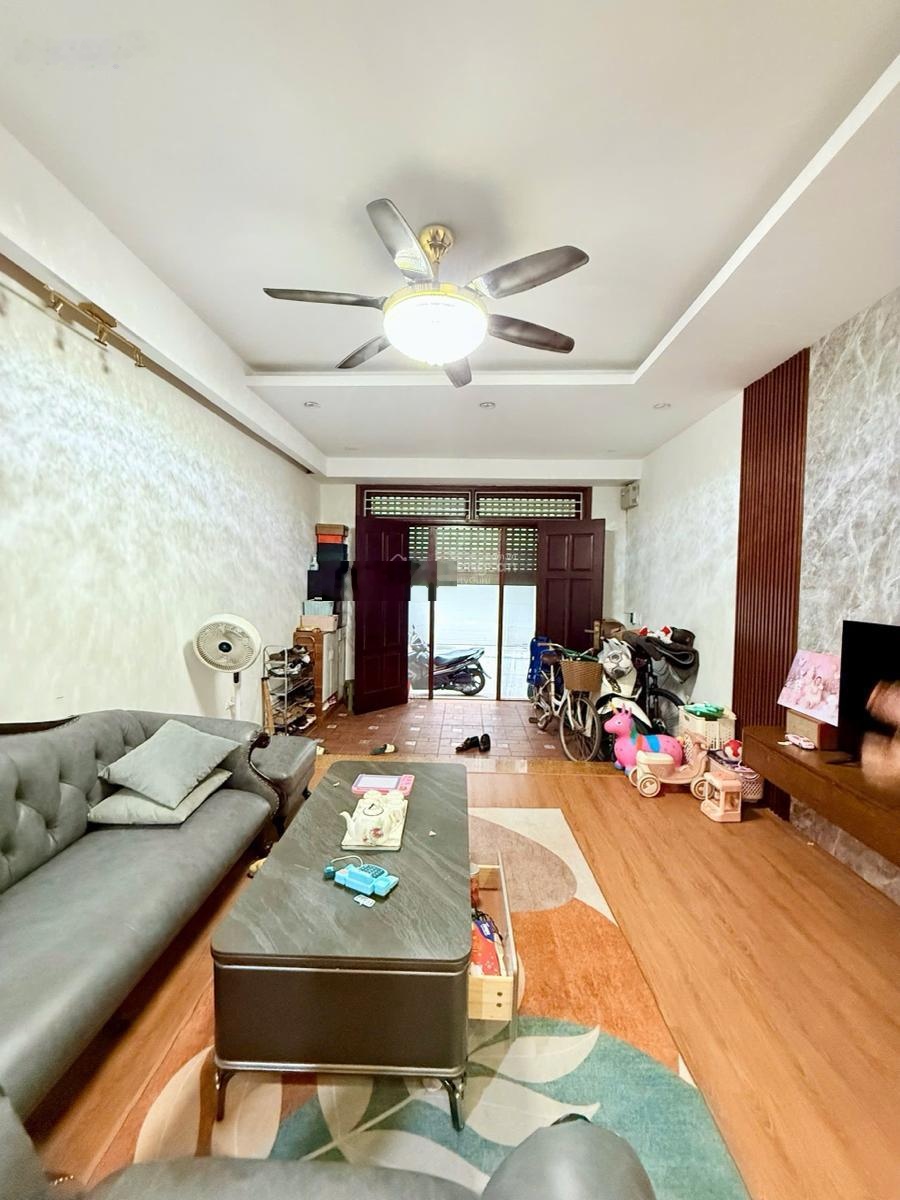 8 tỷ có ô tô tránh! Phân lô Minh Khai, kinh doanh đỉnh, 25m2 x 4 tầng chỉ 8,5 tỷ.