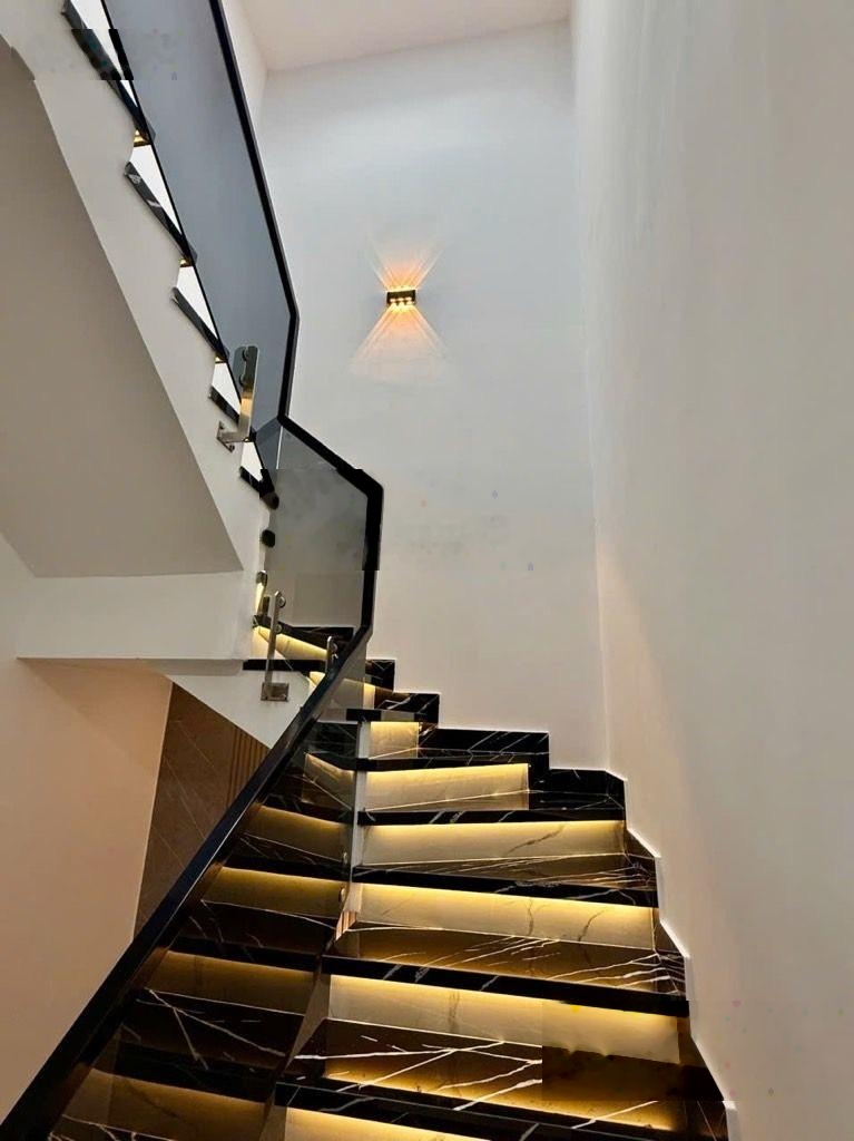 Bán Nhà Tôn Thất Thuyết Quận 4 - Hẻm ôtô - 60m2 - 3 Tầng Đúc - Nhà Mới Xây Full Nội Thất - Chỉ 6 Tỷ