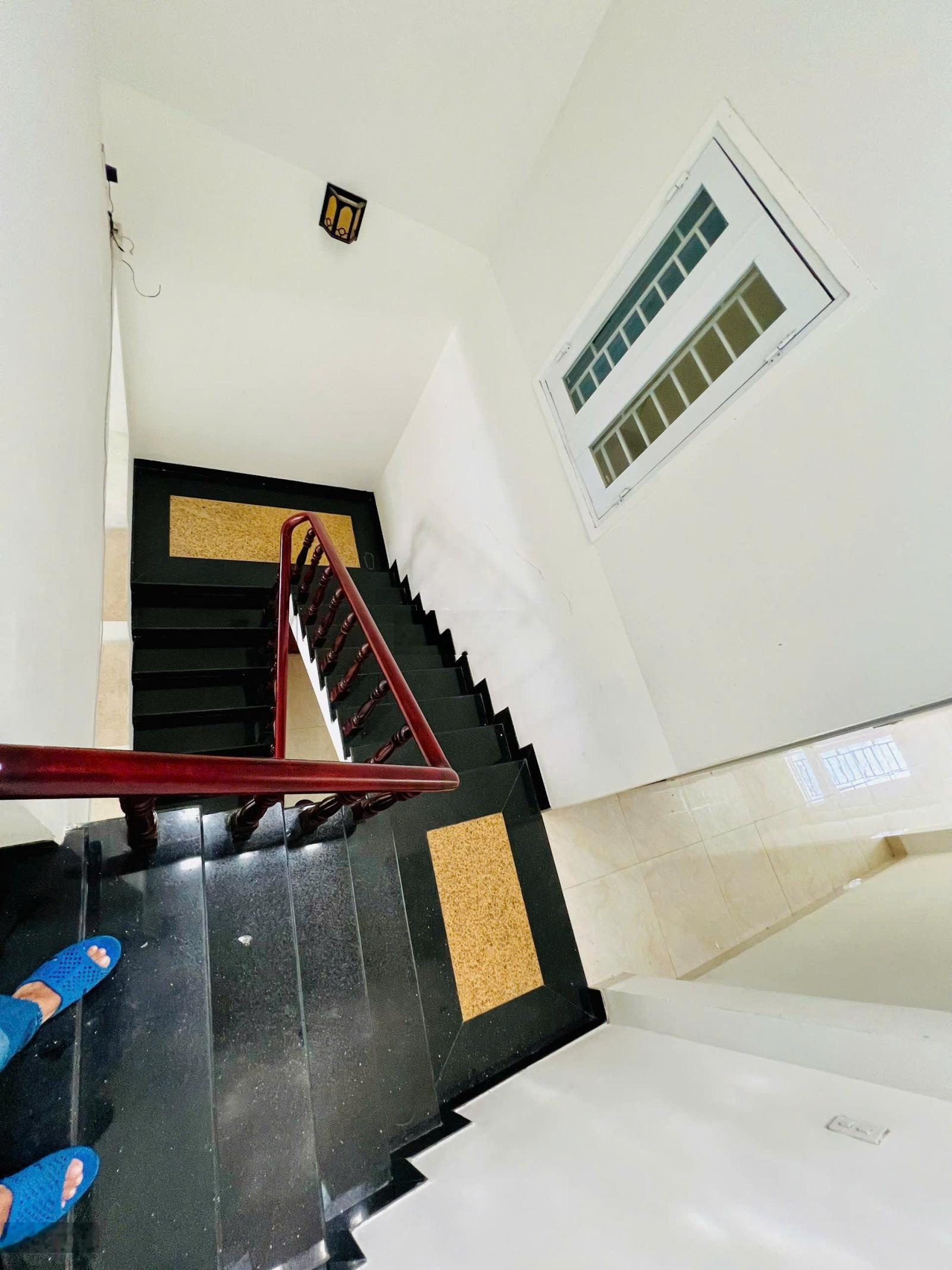 Bán nhà - mặt tiền Ỷ Lan Nguyên Phi, P.Hoà Cường, Hải Châu Đà Nẵng. 2 tầng - 90m2 - 11 tỷ có TL