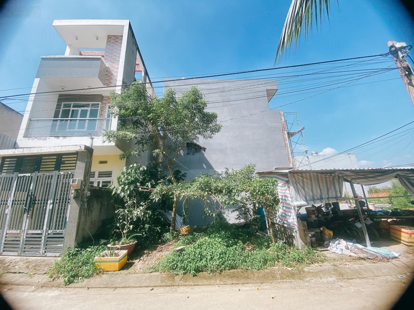 91m2. Góc 2 mặt tiền cạnh Long Thuận Village Riverside. SHR. Gấp bán: 4 tỷ chín