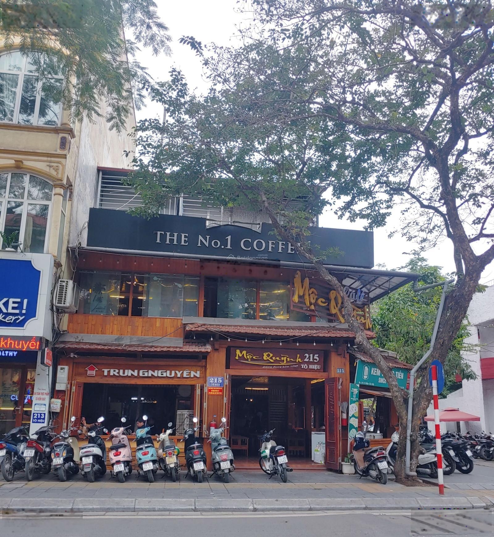 Cực hiếm! Mặt bằng mặt phố Yên Lãng DT 120m2 x 4 tầng, MT 8m. Không gian đẹp, giá mềm chỉ 51 triệu