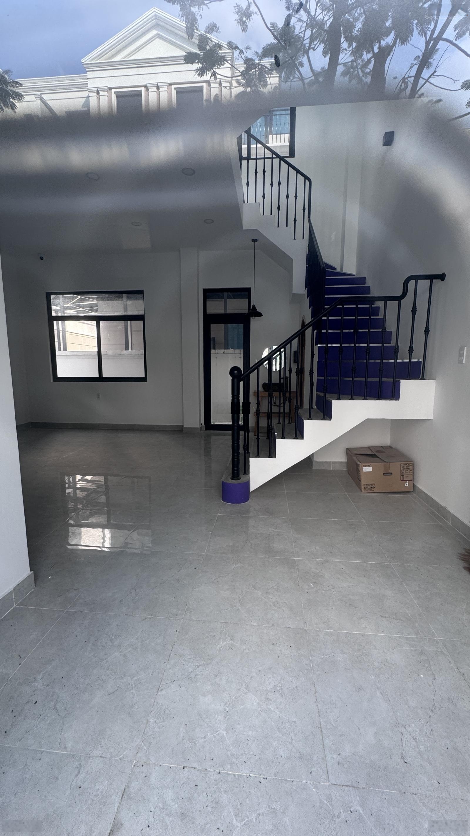 Cần bán nhanh nhà phố shophouse 108m2 - căn góc Glory Manhattan, Vinhomes Grand Park