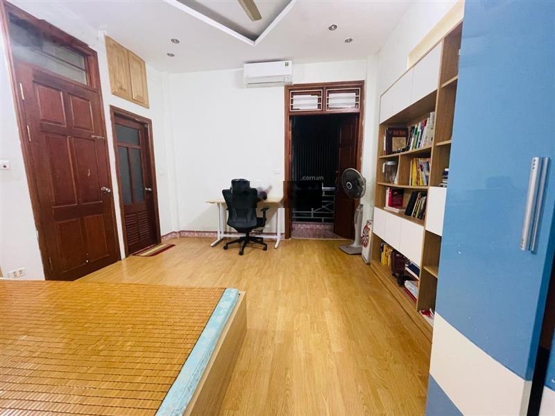 Hiếm có! CHÙA BỘC 29m, chỉ 6 tỷ, Tiền đẹp, Ngõ nông, Nhà thoáng, Gần phố thời trang