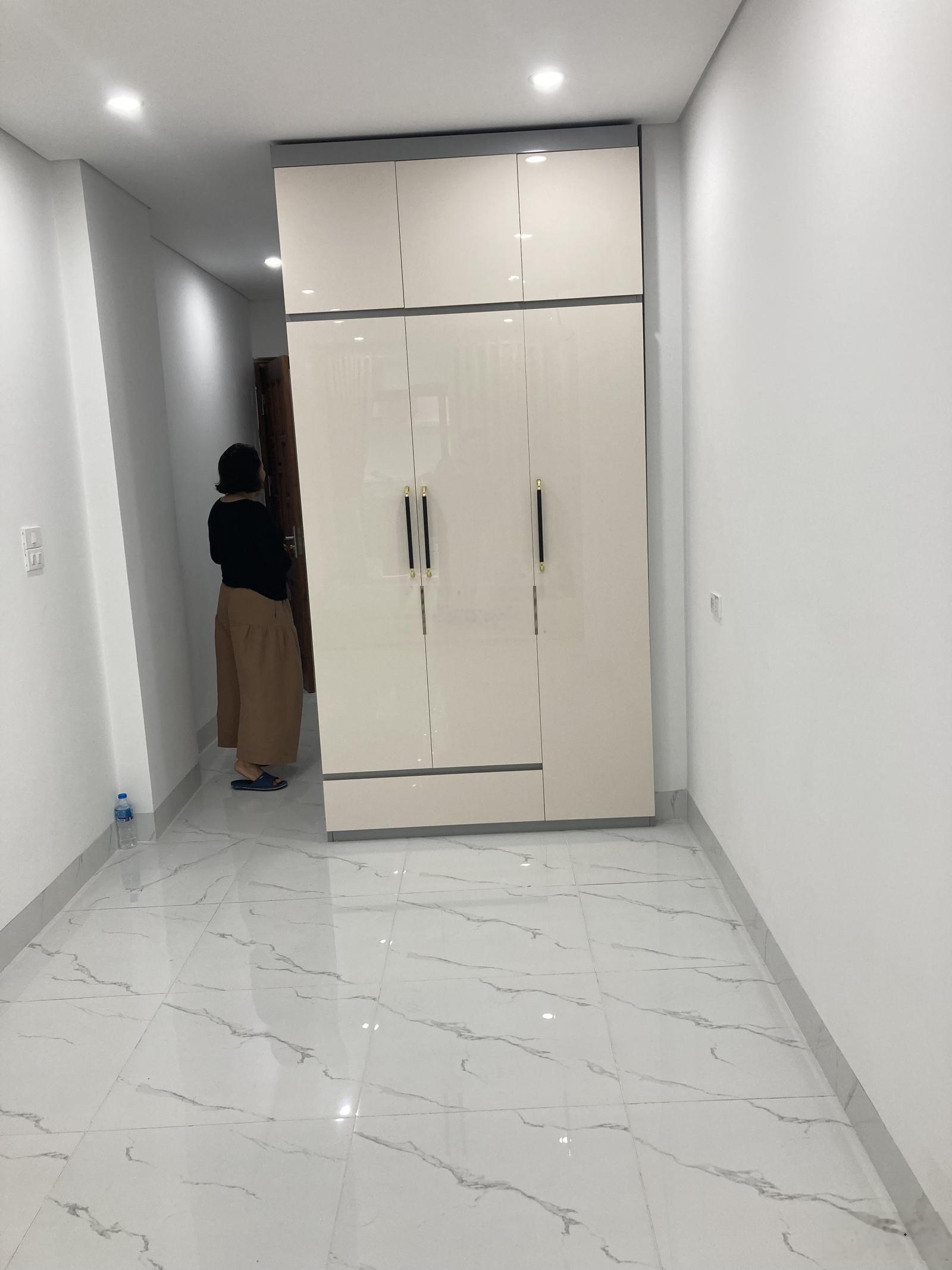 Bán nhà đầm trấu hai bà trưng | ô tô đỗ cửa | ngõ rộng | 6 tầng thang máy