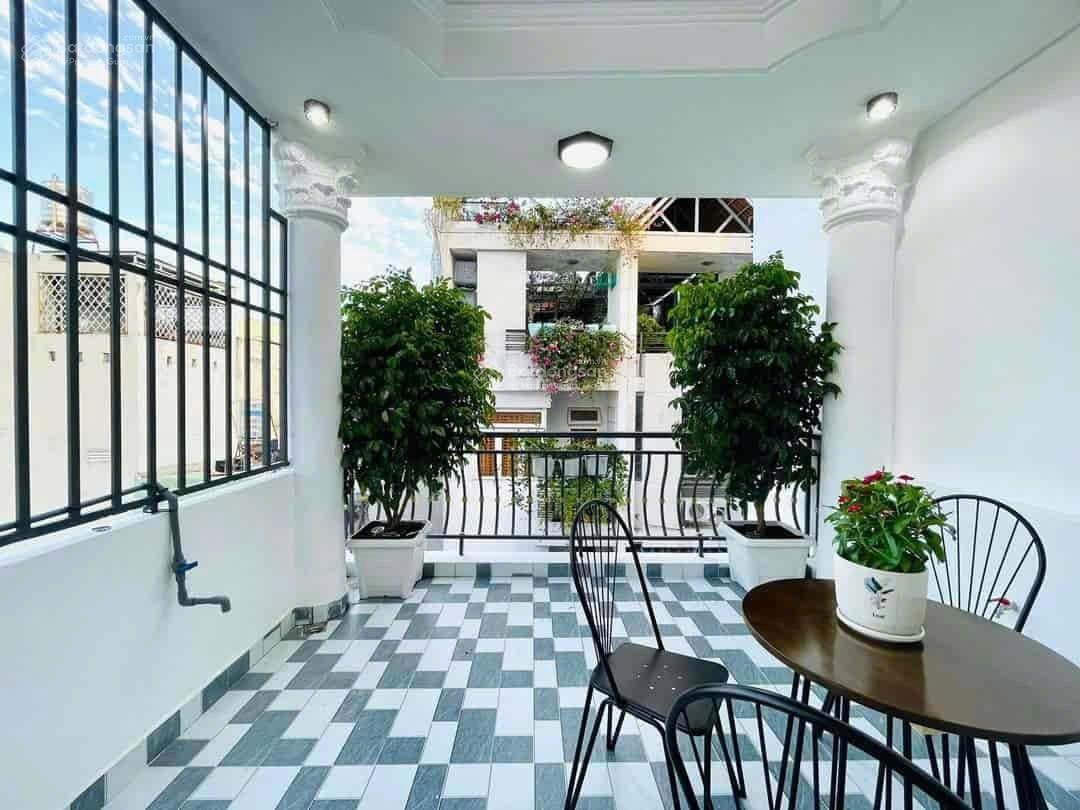 Bán nhà P6, Gò Vấp, sổ sẳn hẻm oto 5m SHR sang tên LH Gấp kẻo mất nhà