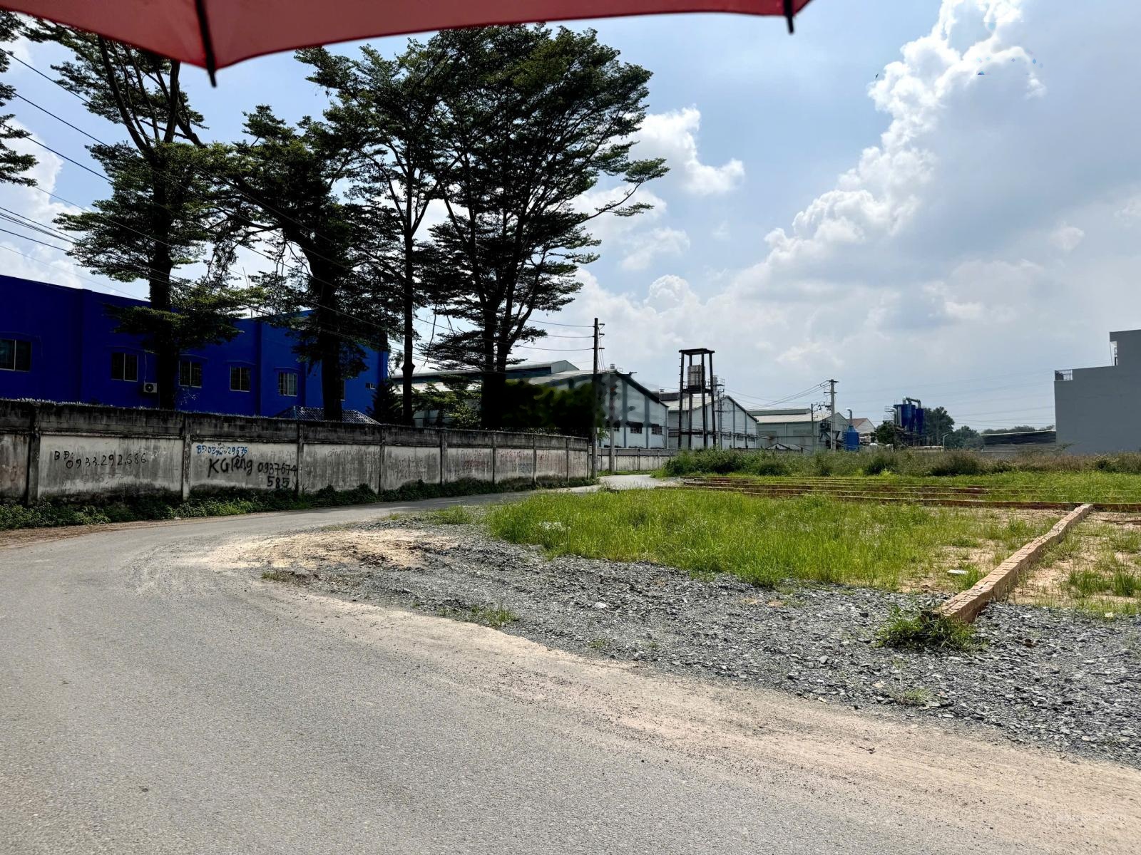 Lô Gốc ngay trung tâm Thành Phố Mới 262m2 2 mặt tiền.