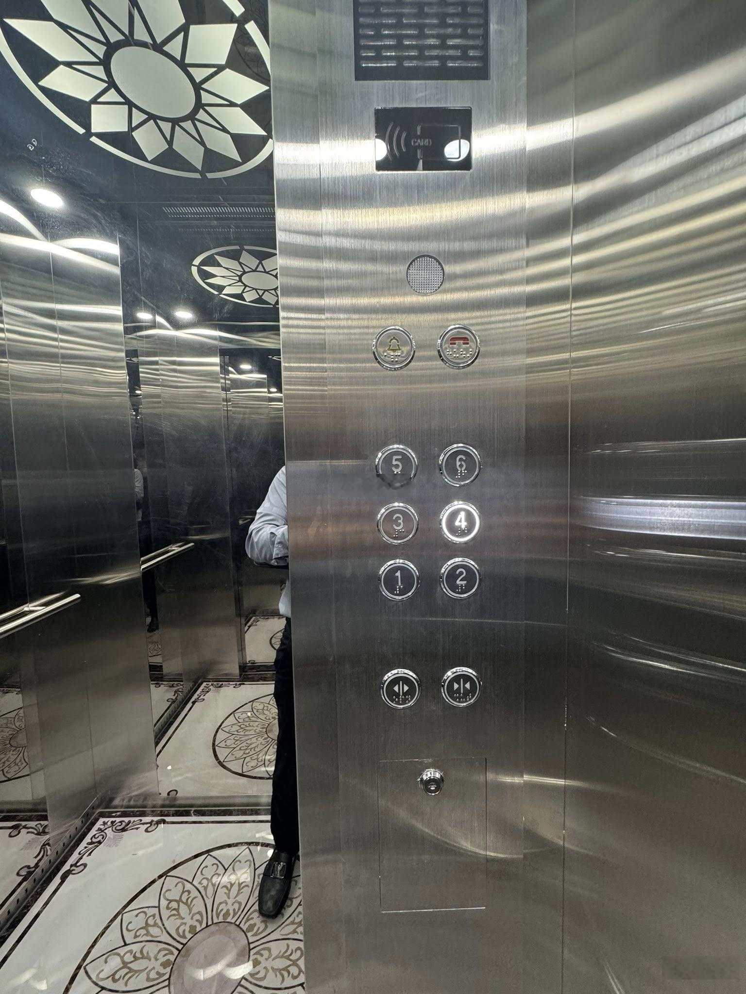 Duy nhất phòng Studio rộng 30m, thang máy, full đồ ở ngay, nhận xe điện tại Tô Vĩnh Diện, 4.5tr/th