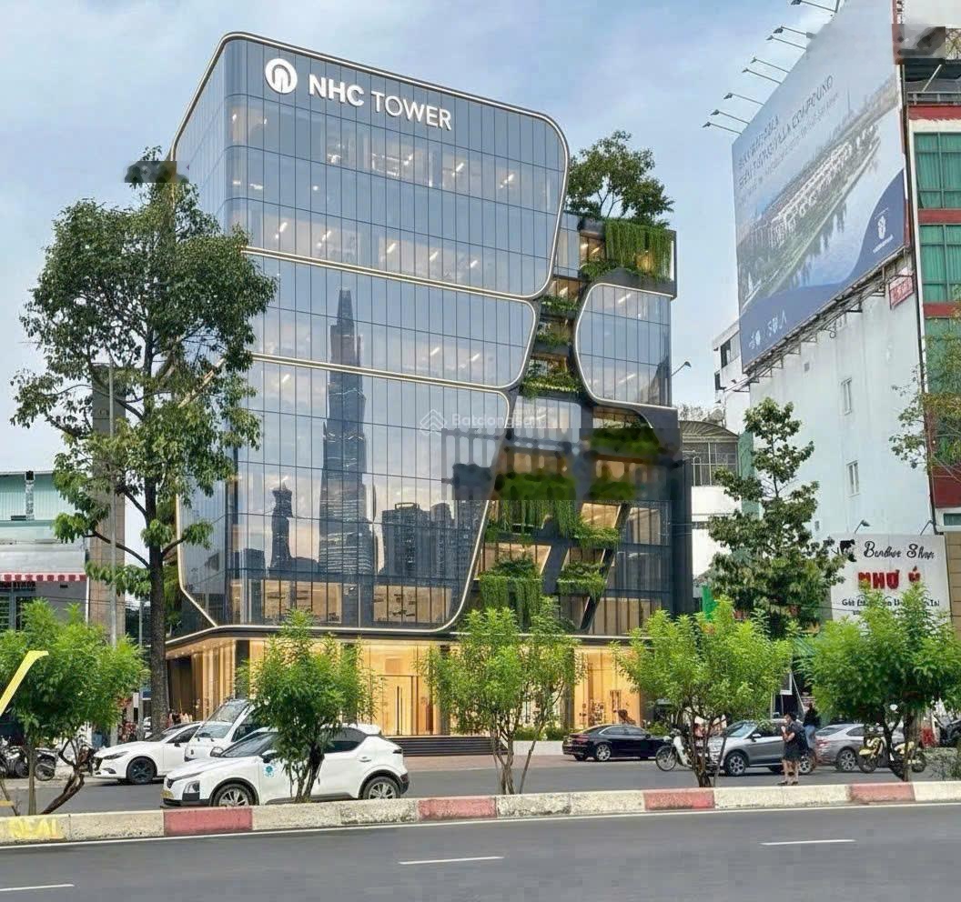 Chính chủ bán gấp tòa nhà MT Nguyễn Gia Trí ,P.25, BT 160m2 (8x21) Hầm 8 tầng HĐT 250 tr Gía 99 tỷ