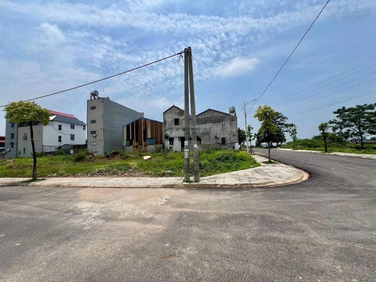 Bán gấp đất nền 100m2 tại Thôn Hàm Rồng, Bình Xuyên, Vĩnh Phúc, 2,8 tỷ