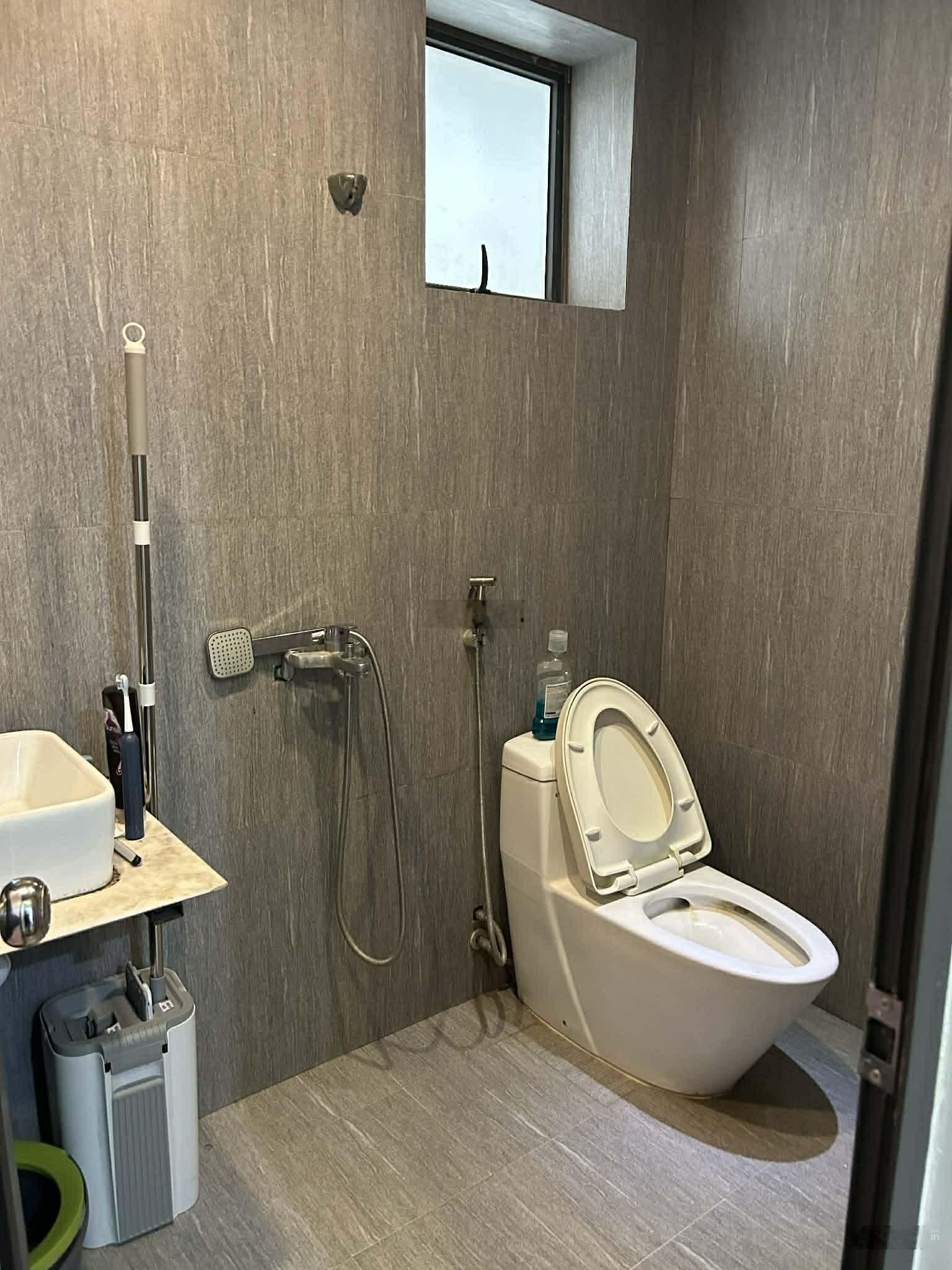 Chính chủ cho thuê CC VP5 Linh Đàm, 2PN. Nhà mới sửa