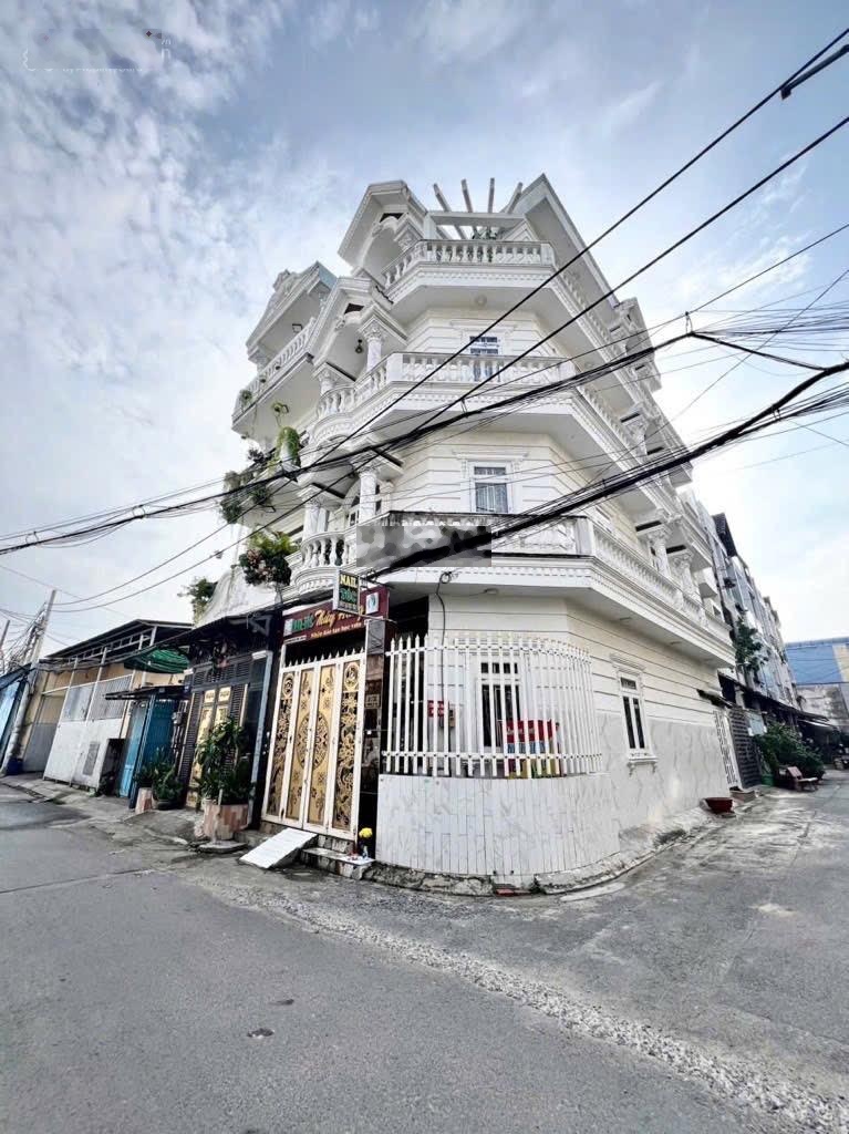 Chủ kẹt ngân hàng bán gấp căn góc 2 mặt tiền kinh doanh GIÁ CHỈ HƠN 8 Tỷ .Dt 5,5 x 16m (87 m2) Đẹp