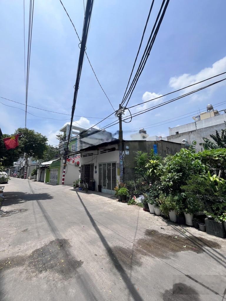 Bán đất Lê Văn Thọ , ngay CV Làng Hoa, 4.2x23m, HXH , hơn 6 tỷ