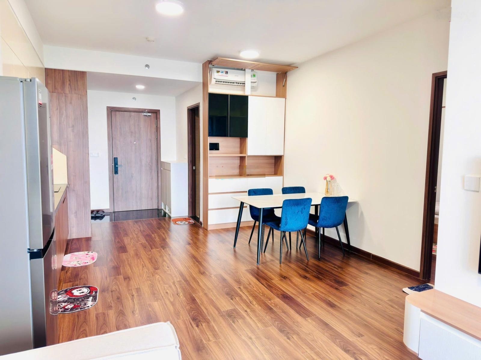 Chính chủ cho thuê căn hộ 2PN 80m2, View công viên , nt đầy đủ , 0908938966