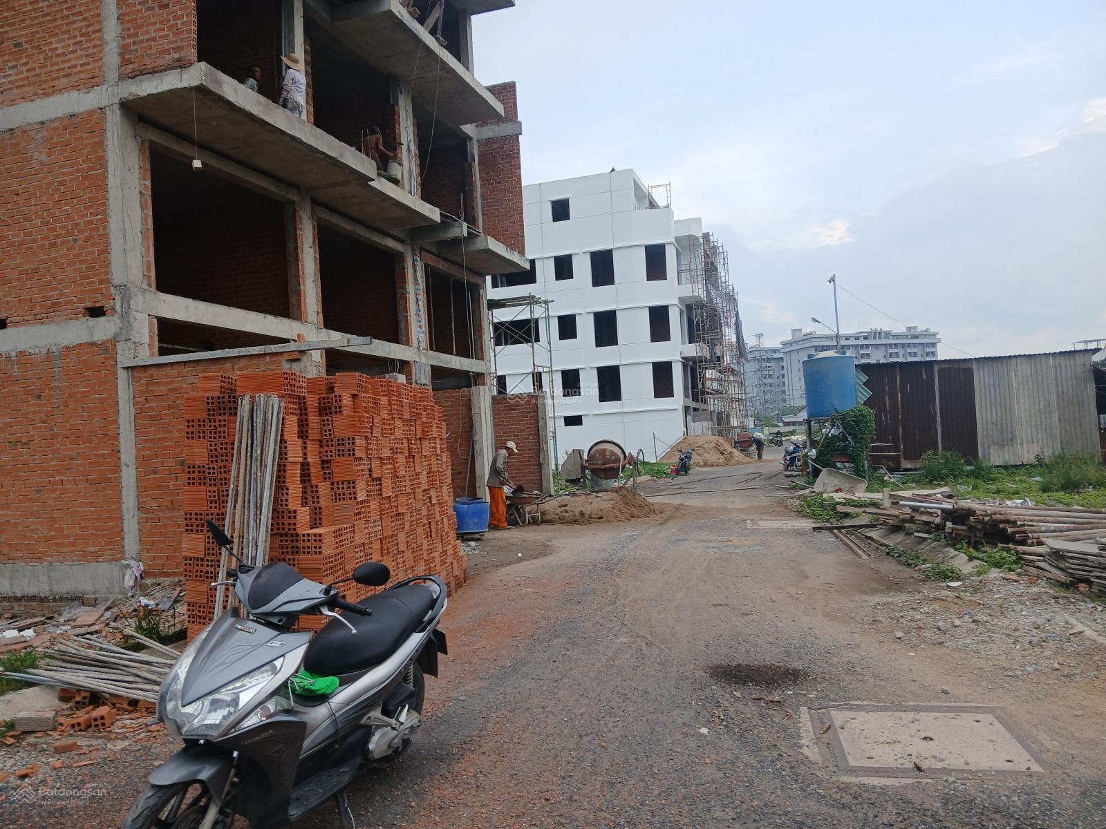 Bán đất nền G12 vị trí đẹp phân khu 50.9m2 giá chỉ 3.181 tỷ, SHR