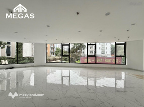 Cho thuê mặt bằng kinh doanh cực đẹp 120m2 thông sàn tầng lửng ngay mặt đường Phú Kiều, Bắc Từ Liêm