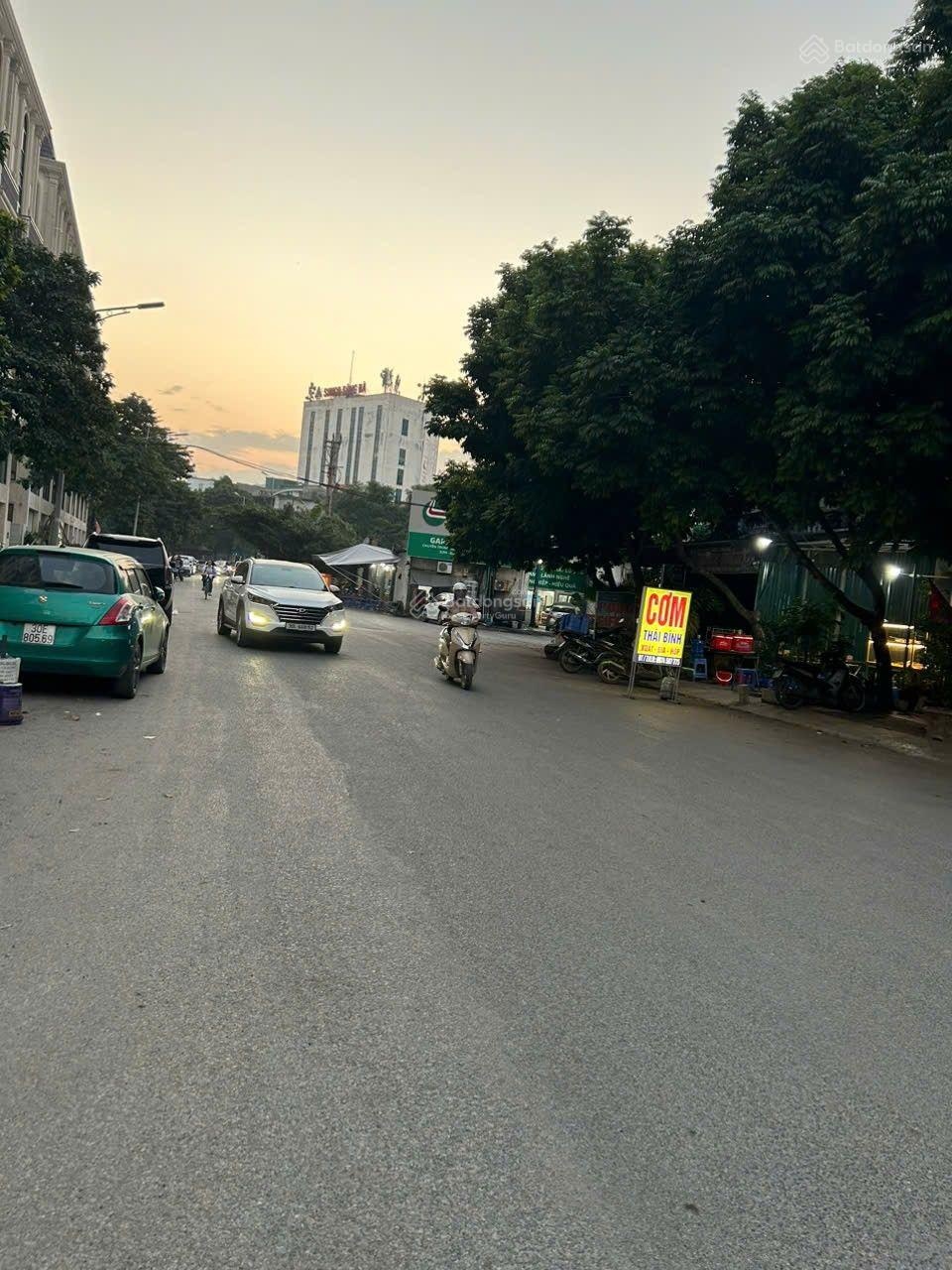 Bán lô góc trục đường đôi Vạn Phúc, Hà Đông 53m 5tầng, kinh doanh sầm uất vii trí hiếm chỉ hơn 20tỷ