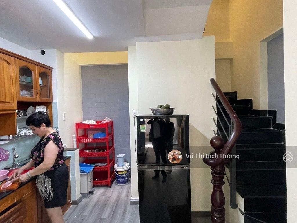 Siêu phẩm Quận 10, Hòa Hảo, ĐẠI HỌC Y DƯỢC, SƯ VẠN HẠNH. 45 triệu/ tháng. 63M2 x 5 tầng. 8 tỷ 700