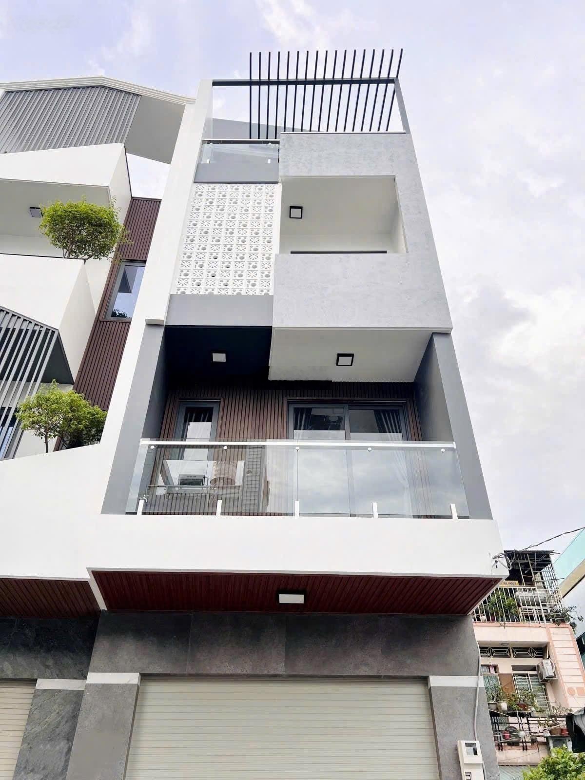 Bán nhà vị trí đẹp, sổ riêng, ở Phan Văn Trị, P11, Q. Bình Thạnh. Giá 4tỷ350tr, 51m2