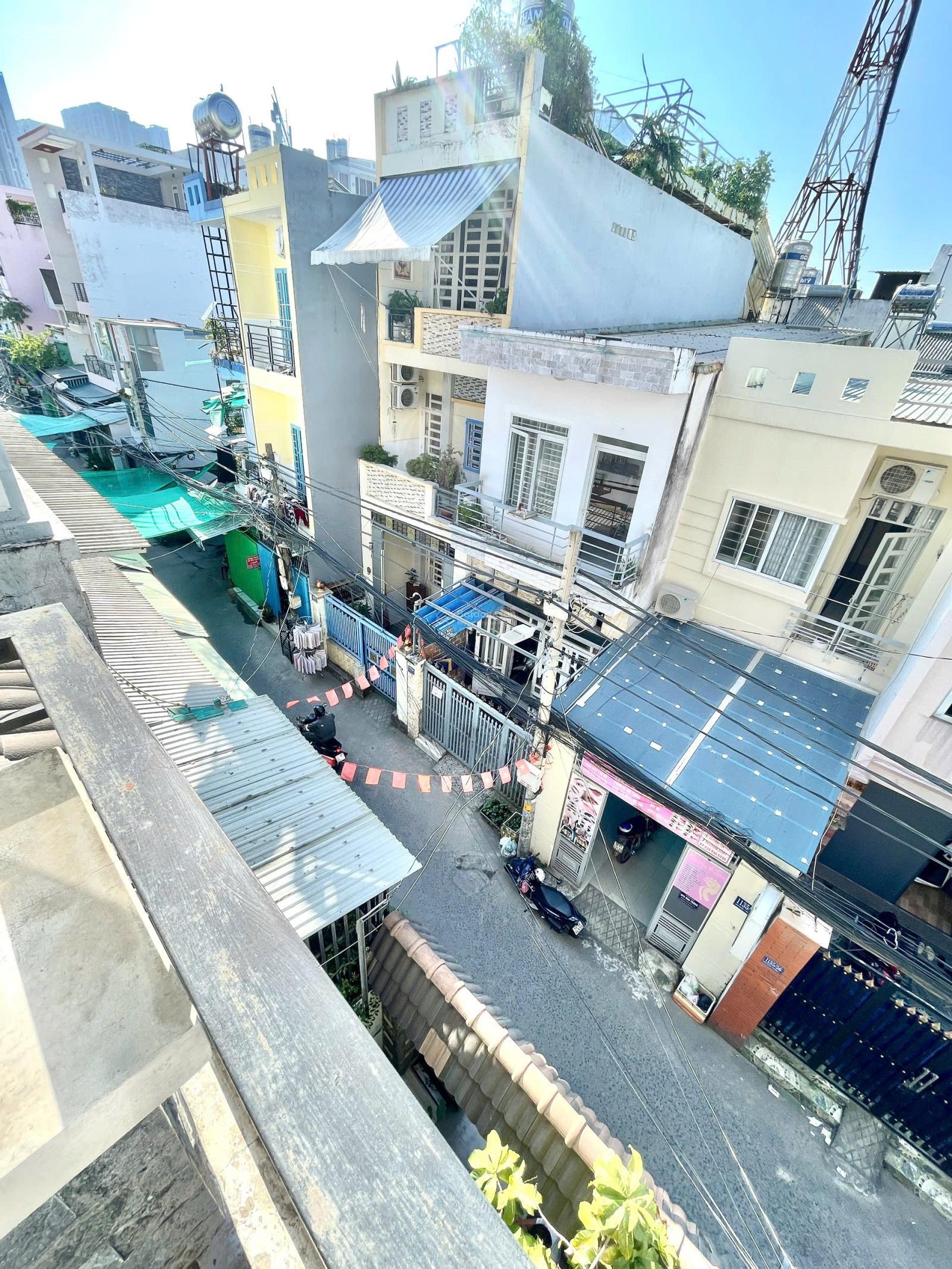 Cho thuê phòng đường Huỳnh Tấn Phát, phòng ban công (Dự án mới, phòng sẽ được sơn mới lại)