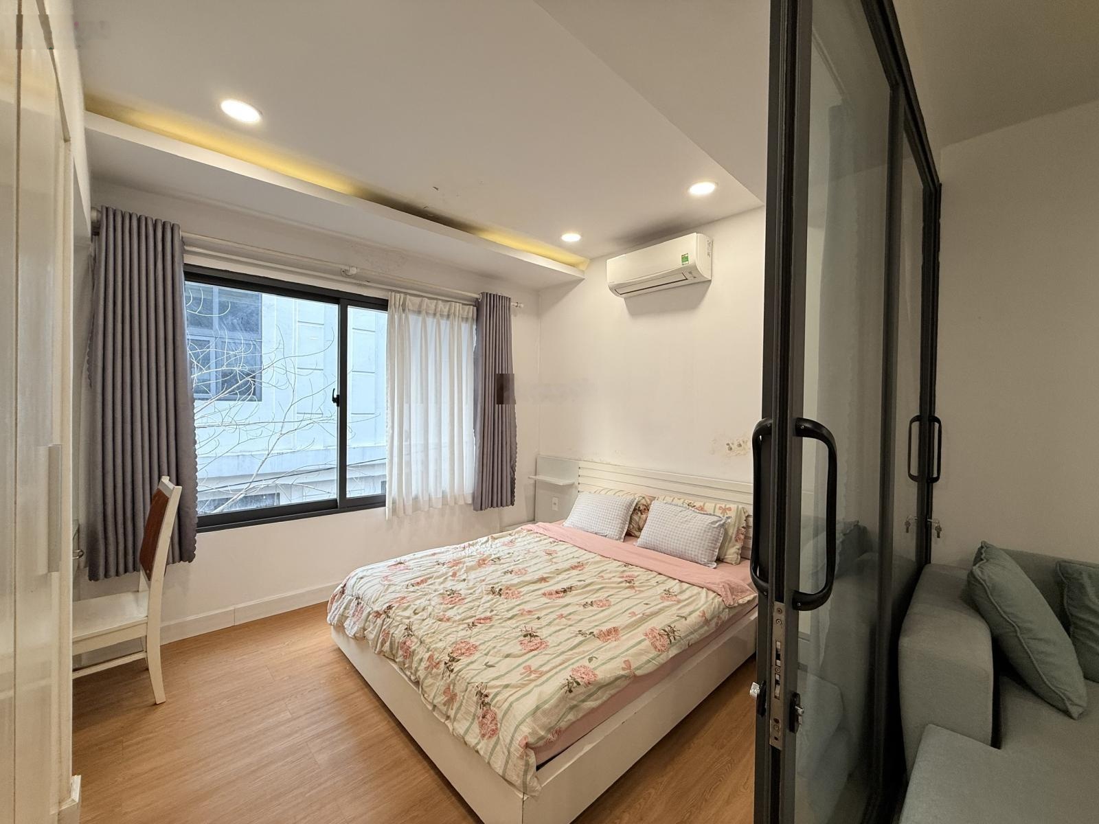 Cho thuê 1PN full nội thất - 6,4 triệu, 40m2 - gần chợ Bến Thành view Bitexco , Landmark . LH ngay
