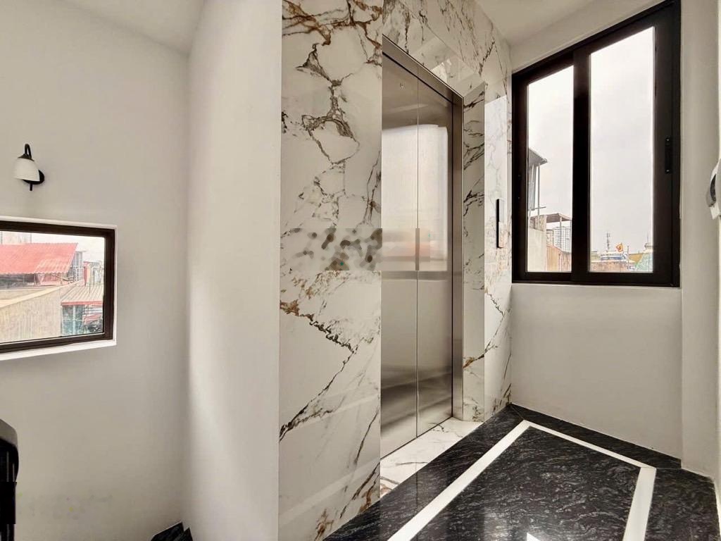 Nhà đẹp Tân Mai - Hoàng Mai - 5 tầng thang máy - 41m2 - ô tô đỗ cửa - 100m ra Hồ Đền Lừ