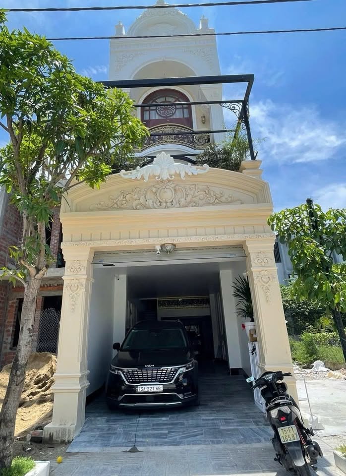 Siêu phẩm nhà mặt tiền 3 tầng full nội thất, thiết kế hiện đại, sẵn sàng đón chủ nhân mới