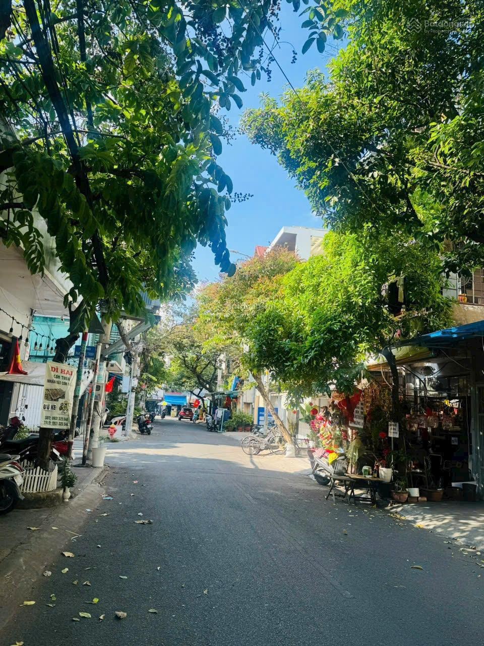 Bán nhà hẻm ô tô đường Tân Sơn Nhì Phường Tân Sơn Nhì Quận Tân Phú; 4x20m 2 lầu mới; Giá 9.5 tỷ