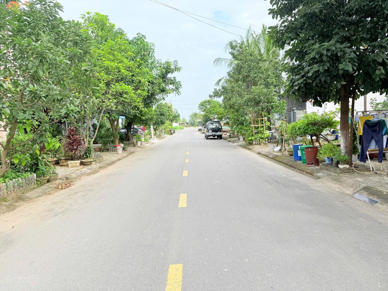 Bán đất -Nguyễn Văn Tấn 7m5 lề 4m -lên số nhà 37 gần dự án Aeon Mall. - Hướng Bắc. - Lô đất sạc